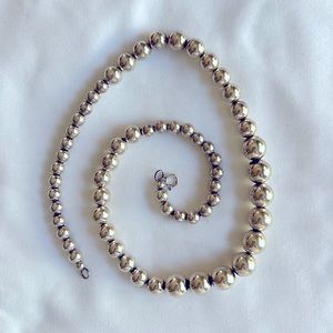 Vintage Sterling Silver Necklace Graduated Balls strung on SS chain